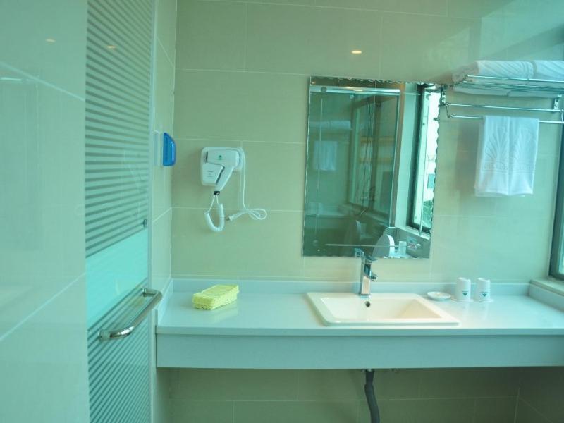 Greentree Alliance Sanya Jiyang District Yalongwan Road Hotel Экстерьер фото